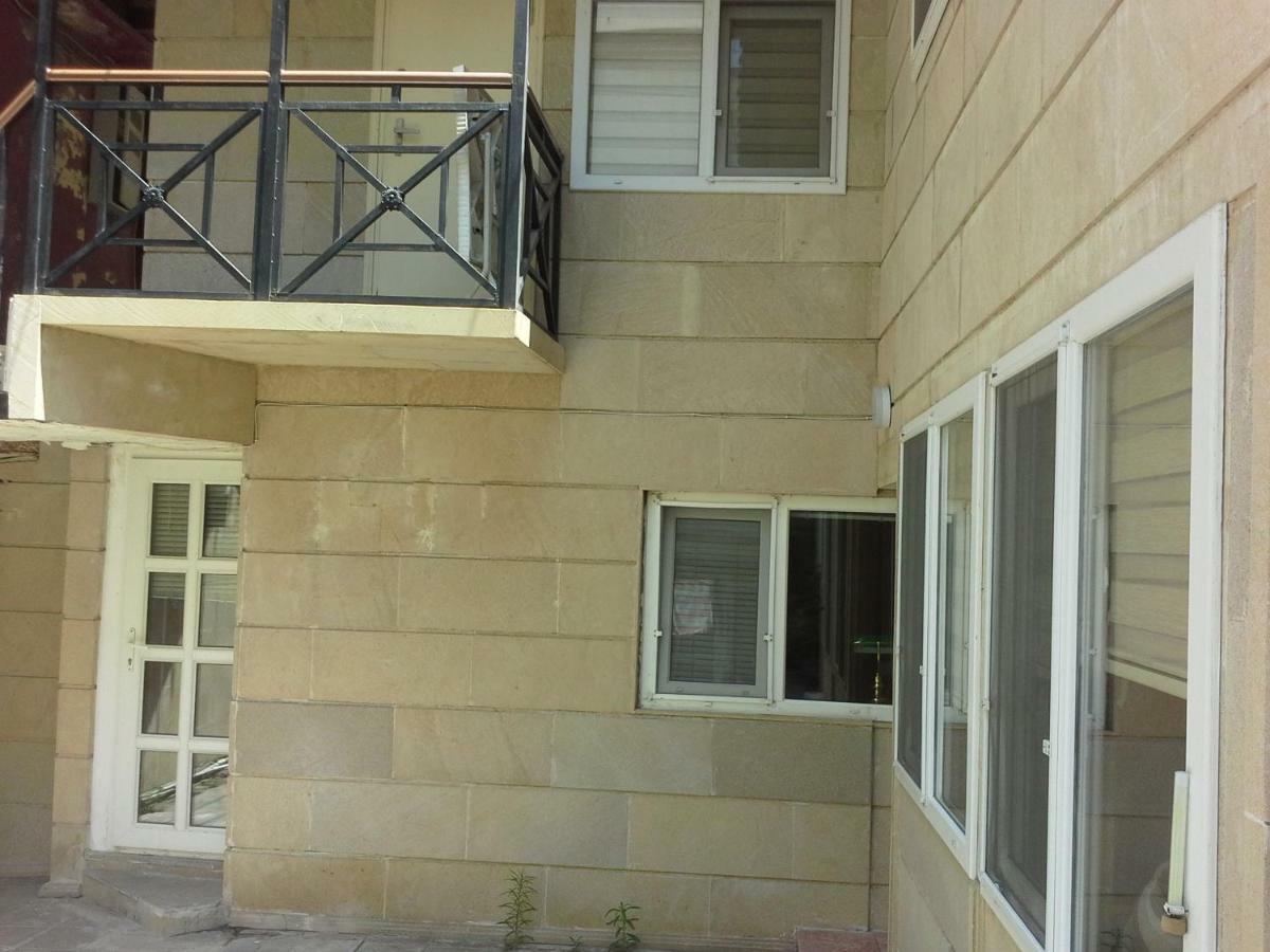 Guest House Tikhiy Dvorik Baku Exterior photo